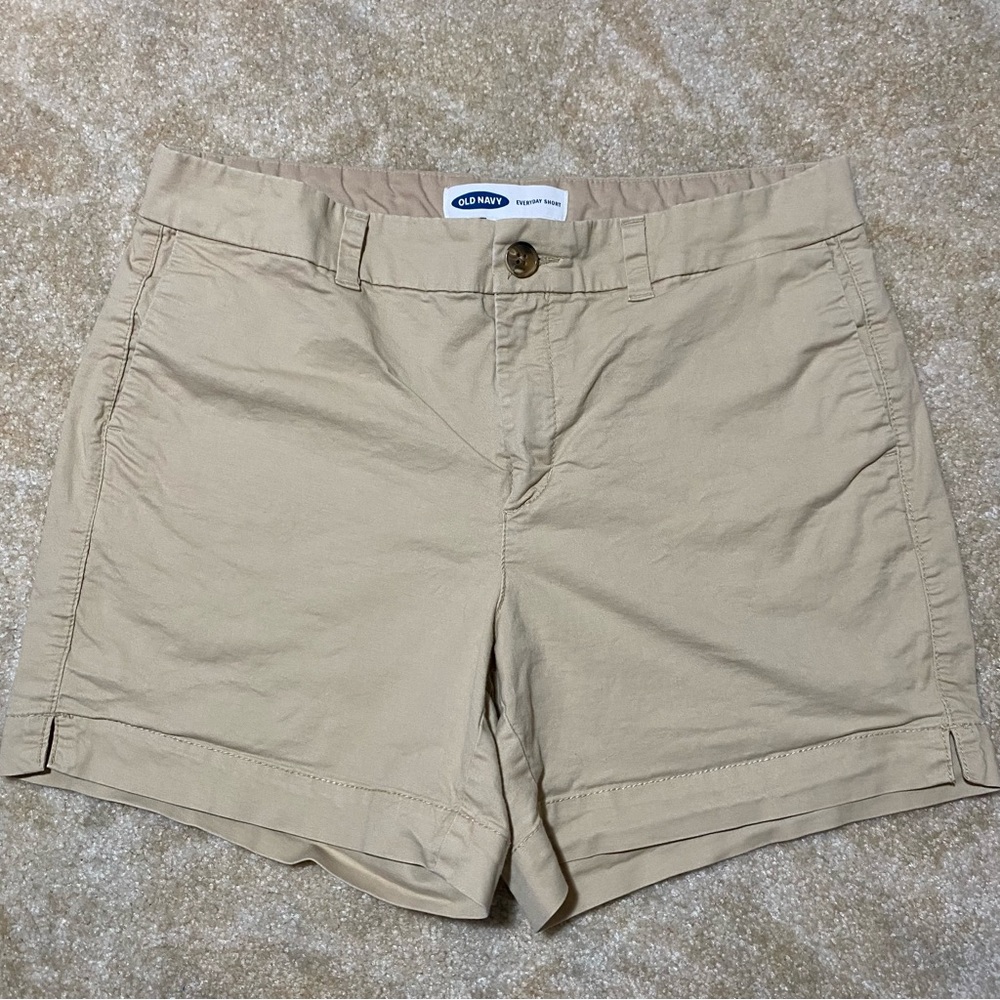 Old Navy Everyday Short Khaki Shorts 10